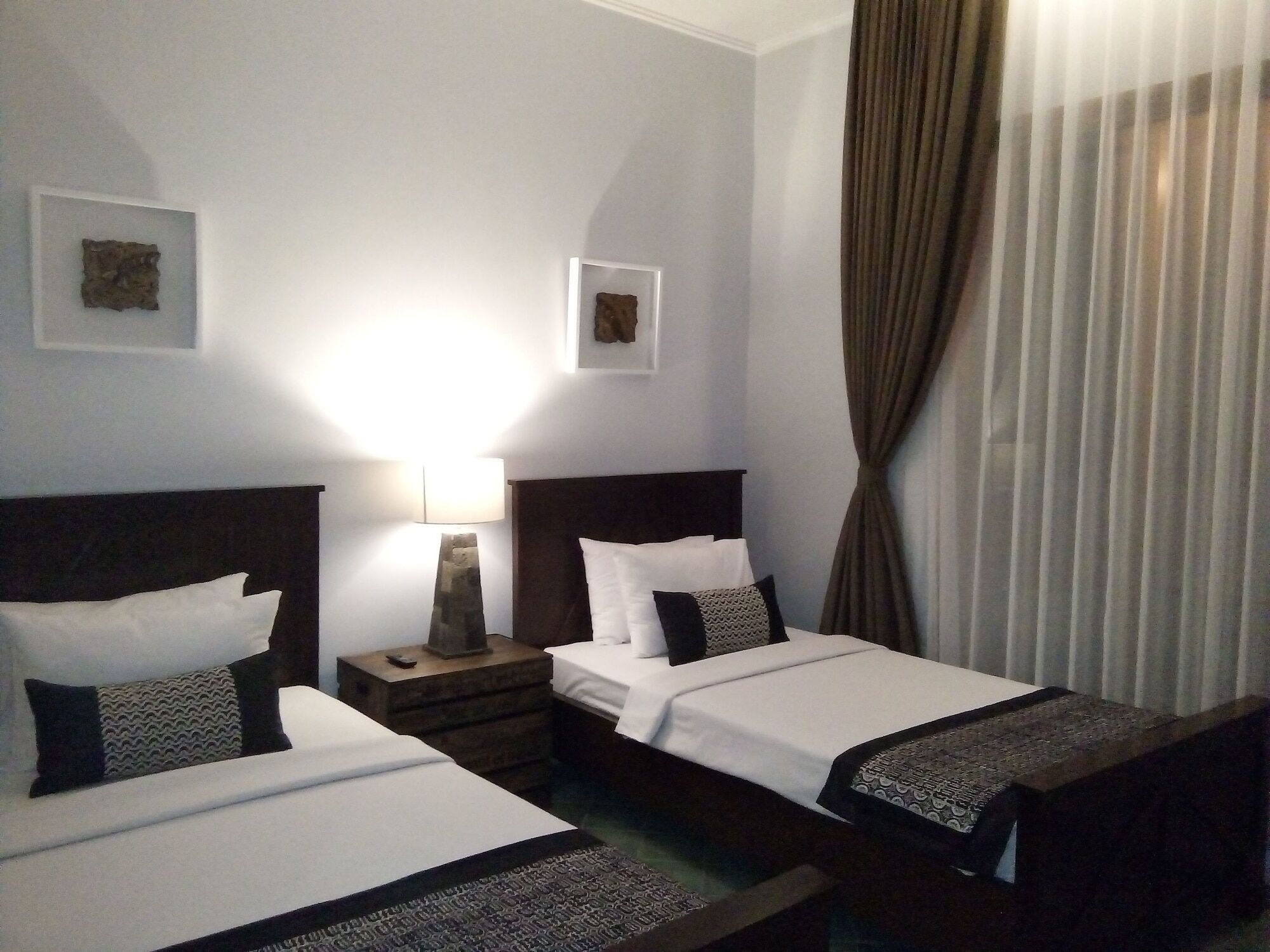 คาซ่า เดอ แอปเปิ้ล Hotel บันดุง ภายนอก รูปภาพ